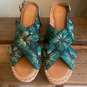 Franco Sarto Green and Black Shimmer Floral Fabric Wedge - Size 7-1/2